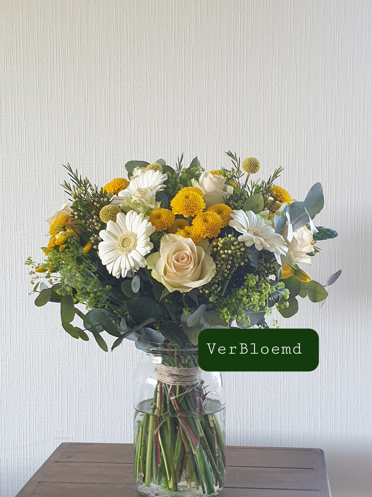 Boeket met geel en wit