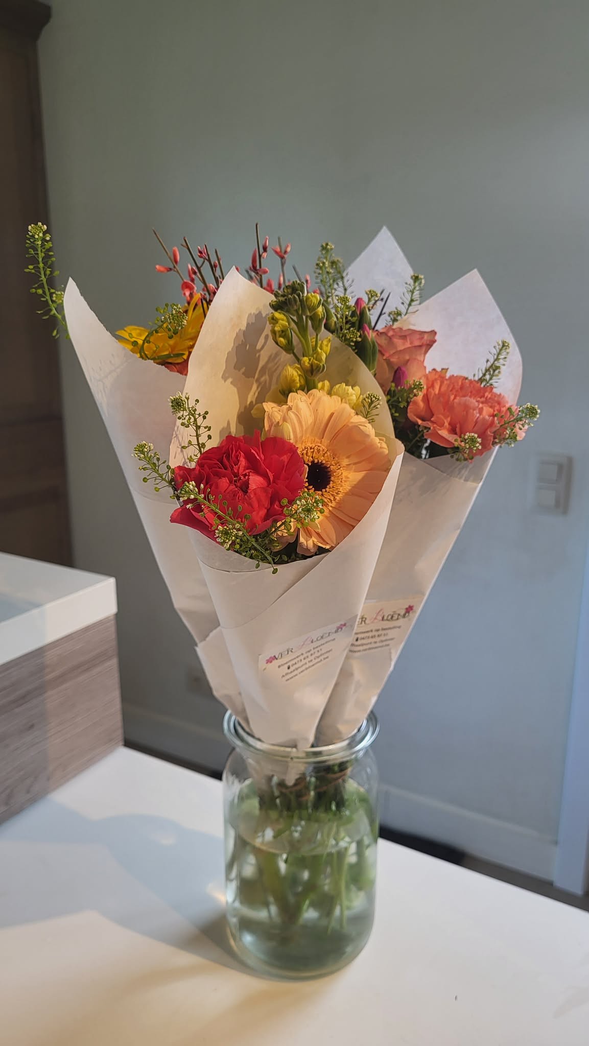 mini paketjes verse bloemen mix ( prijs per 4 paketjes)