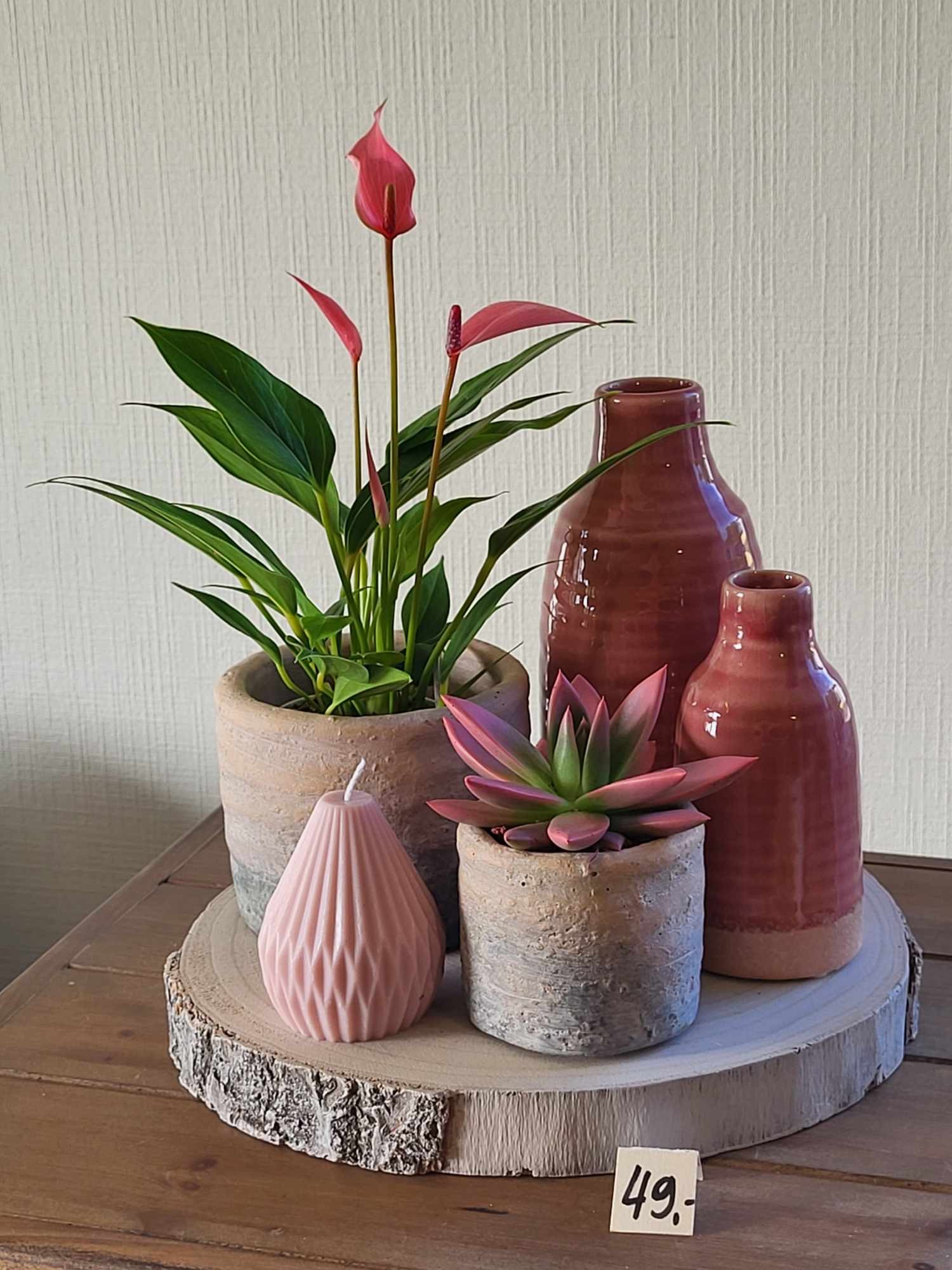 decoratie schotel roze met orchidee en kaarsen